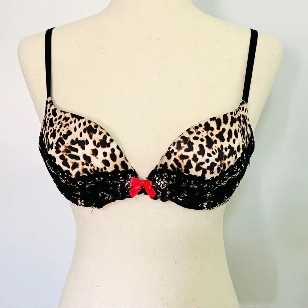Victoria’s Secret Very Sexy Push up Bra Leopard Cheetah 34A
